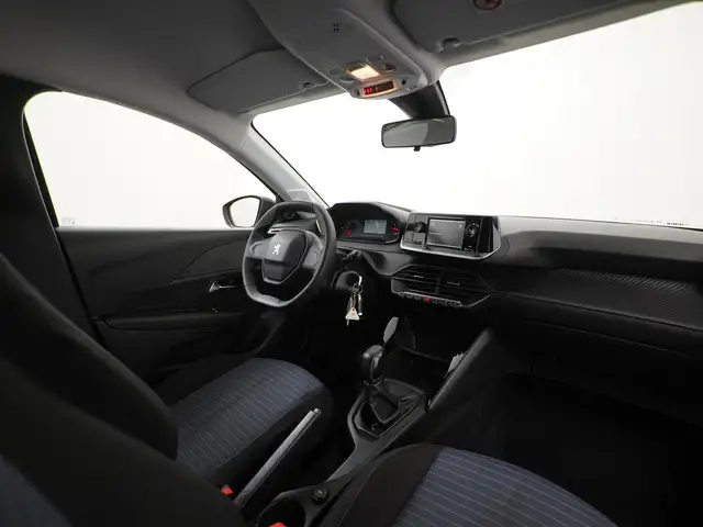 Peugeot 208 view 2