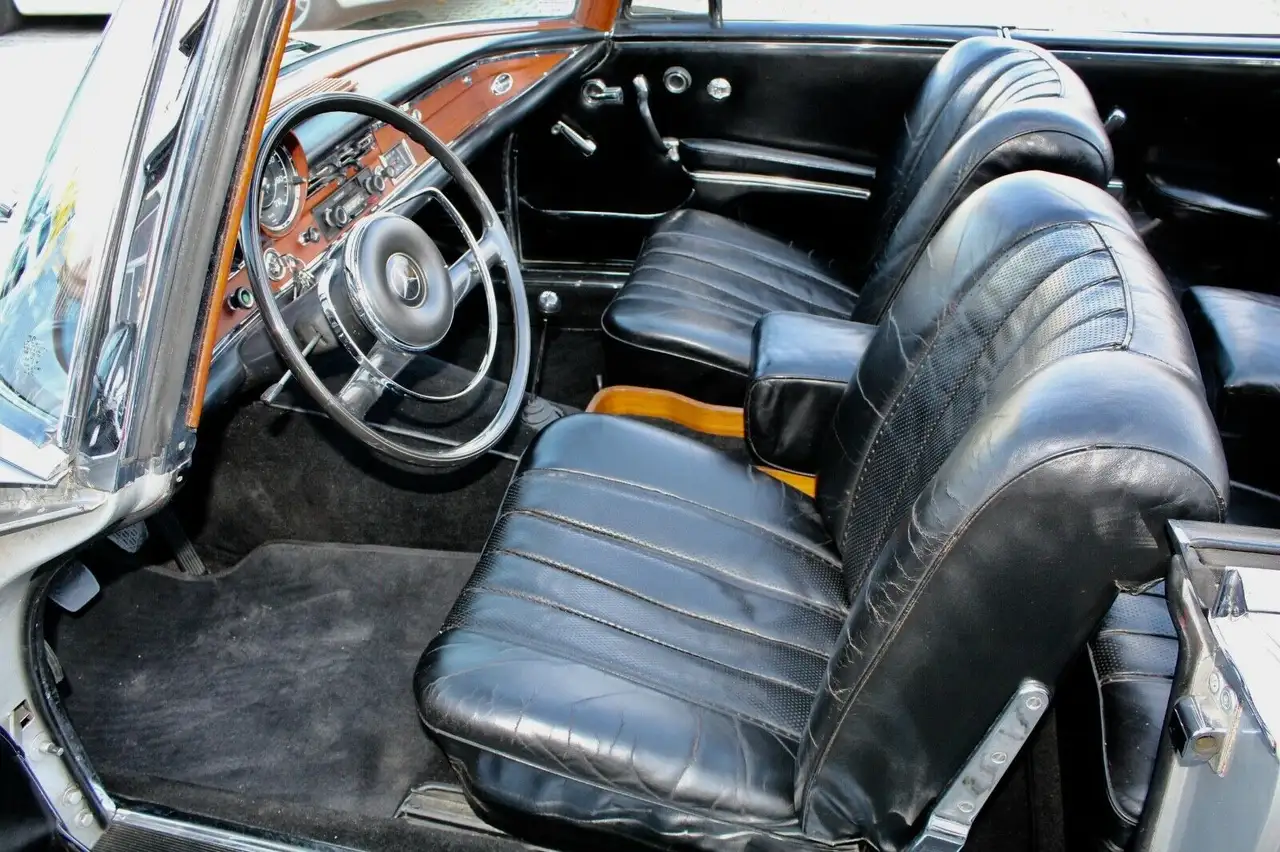 Mercedes-Benz 300 SE Cabrio - ex. CH -H-Kz.- matching nr. !, foto 9