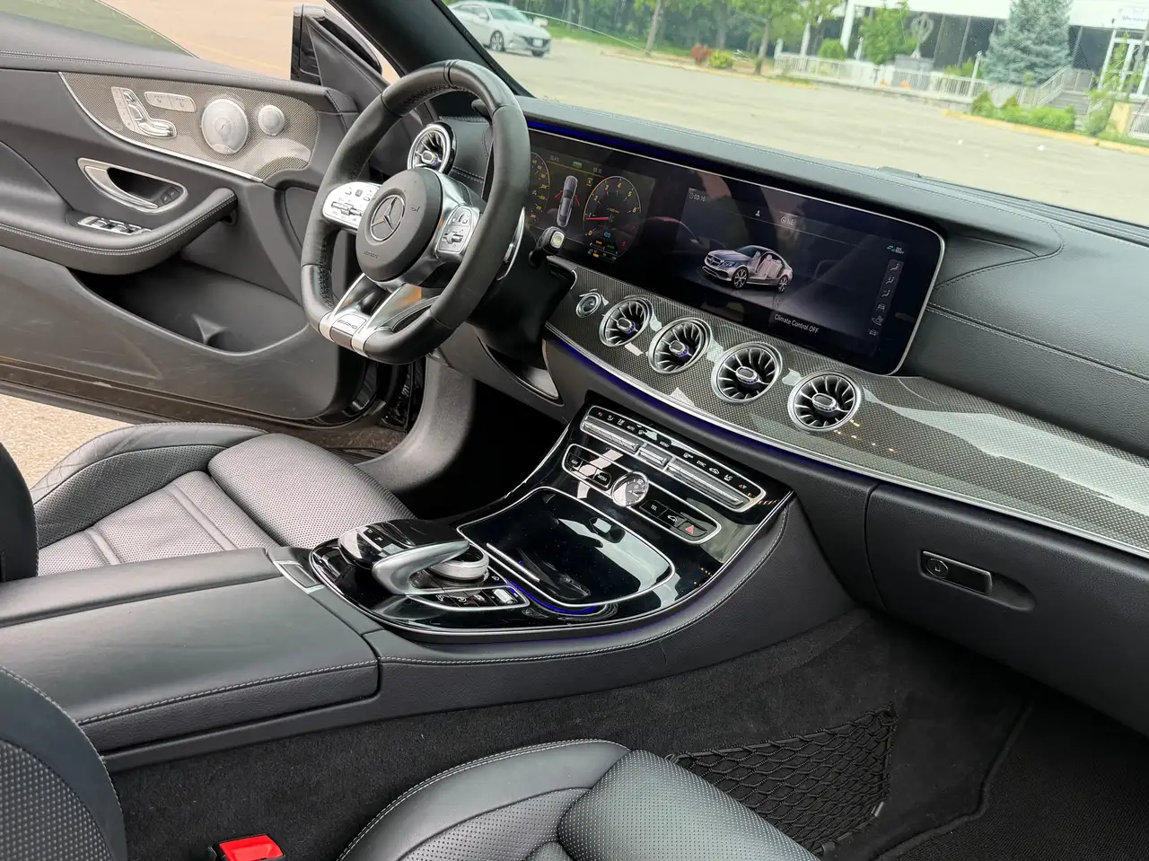 Mercedes-Benz E-Class photo Mercedes-Benz E-Class
