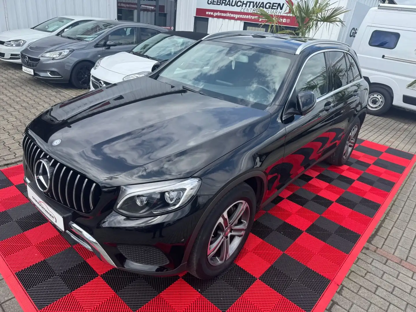 Mercedes-Benz GLC 250 d 4Matic*LED*Kamera* Schwarz - 2