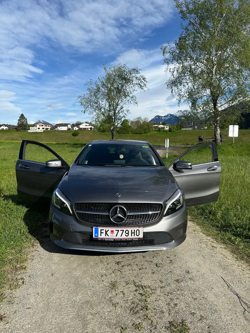 Mercedes-Benz 180 Austria Edition Šedá - 2