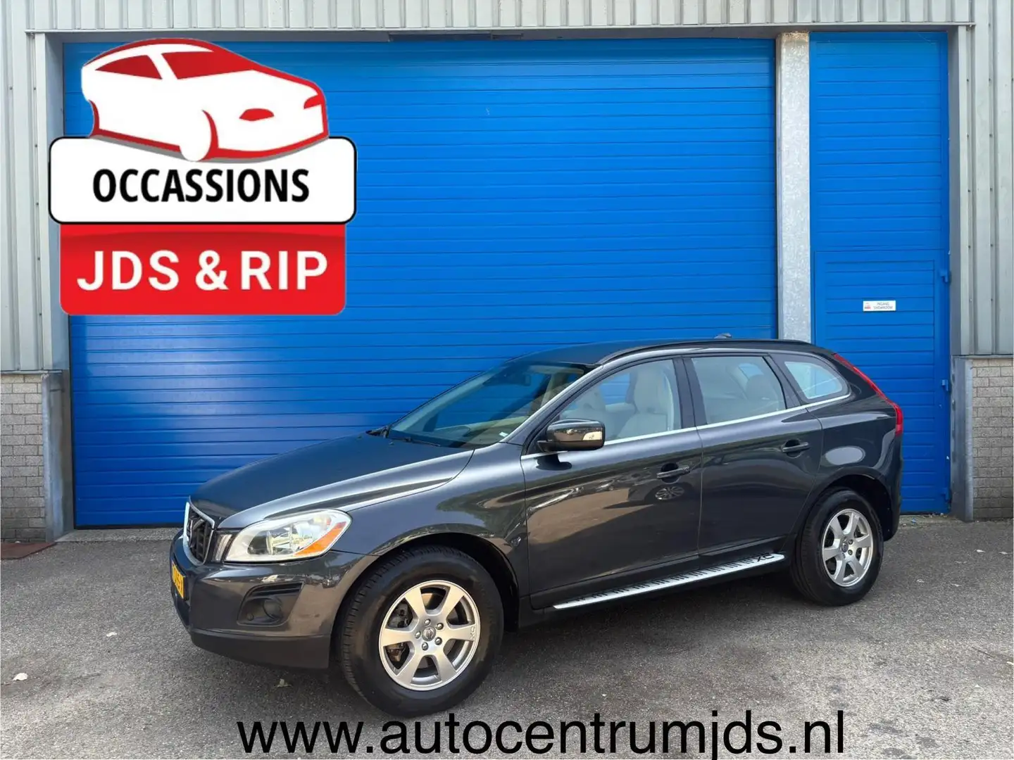 Volvo XC60 2.4 D5 AWD Summum Noir - 1