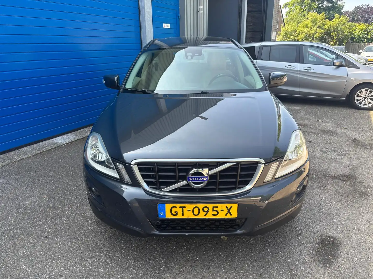 Volvo XC60 2.4 D5 AWD Summum Noir - 2