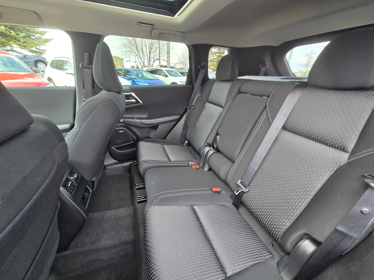 Mitsubishi Outlander снимка Mitsubishi Outlander