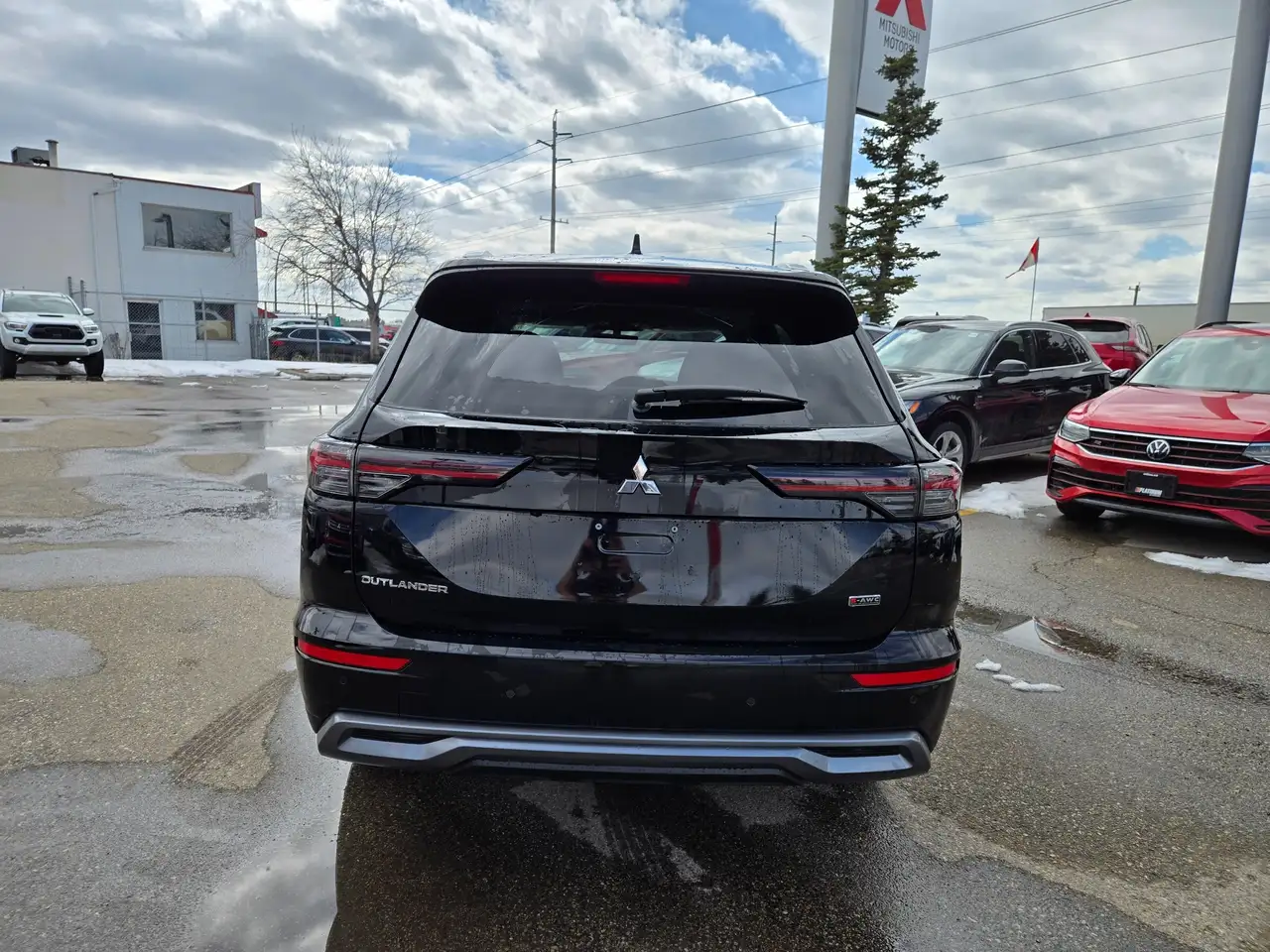 Mitsubishi Outlander снимка Mitsubishi Outlander