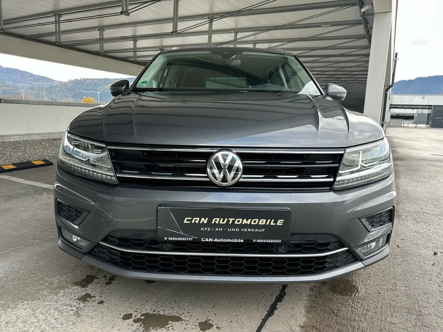 Volkswagen Tiguan Highline BMT/Start-Stopp 4Motion Grau - 1