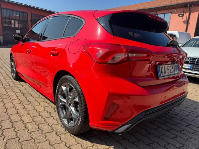 Ford Focus view 7