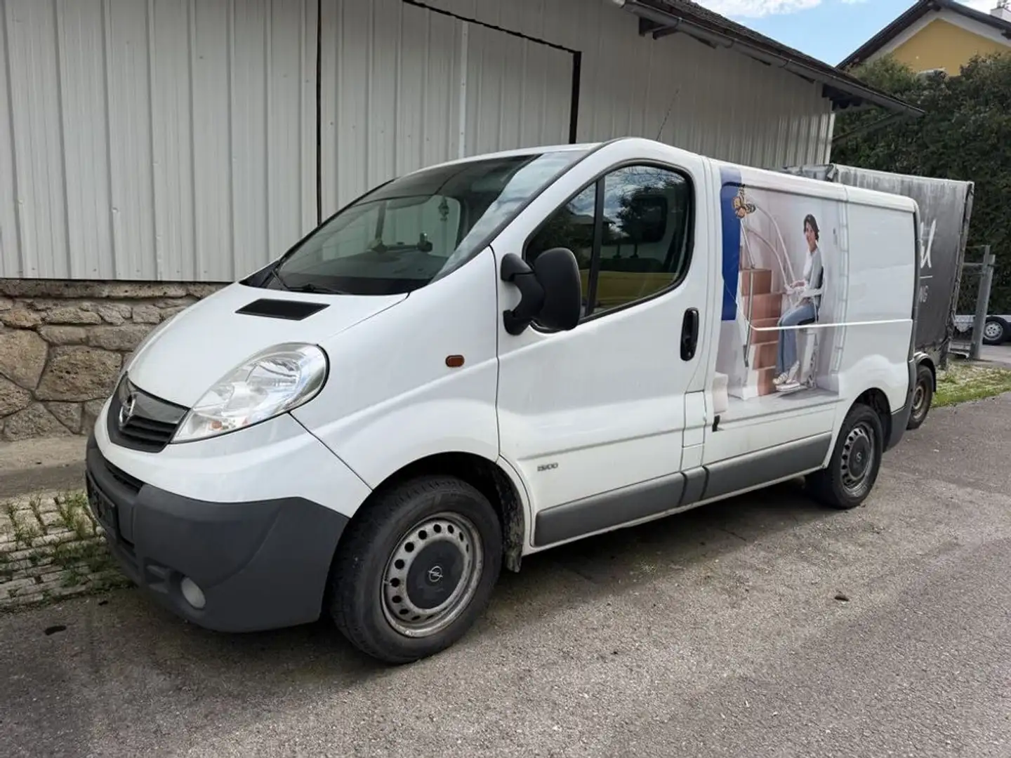 Opel Vivaro Kasten L1H1 2,9t KLIMA TEMPOMAT AHK Weiß - 2