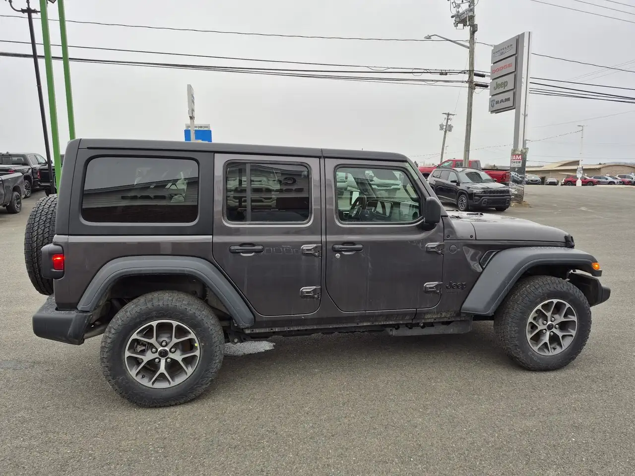 Jeep Wrangler снимка Jeep Wrangler