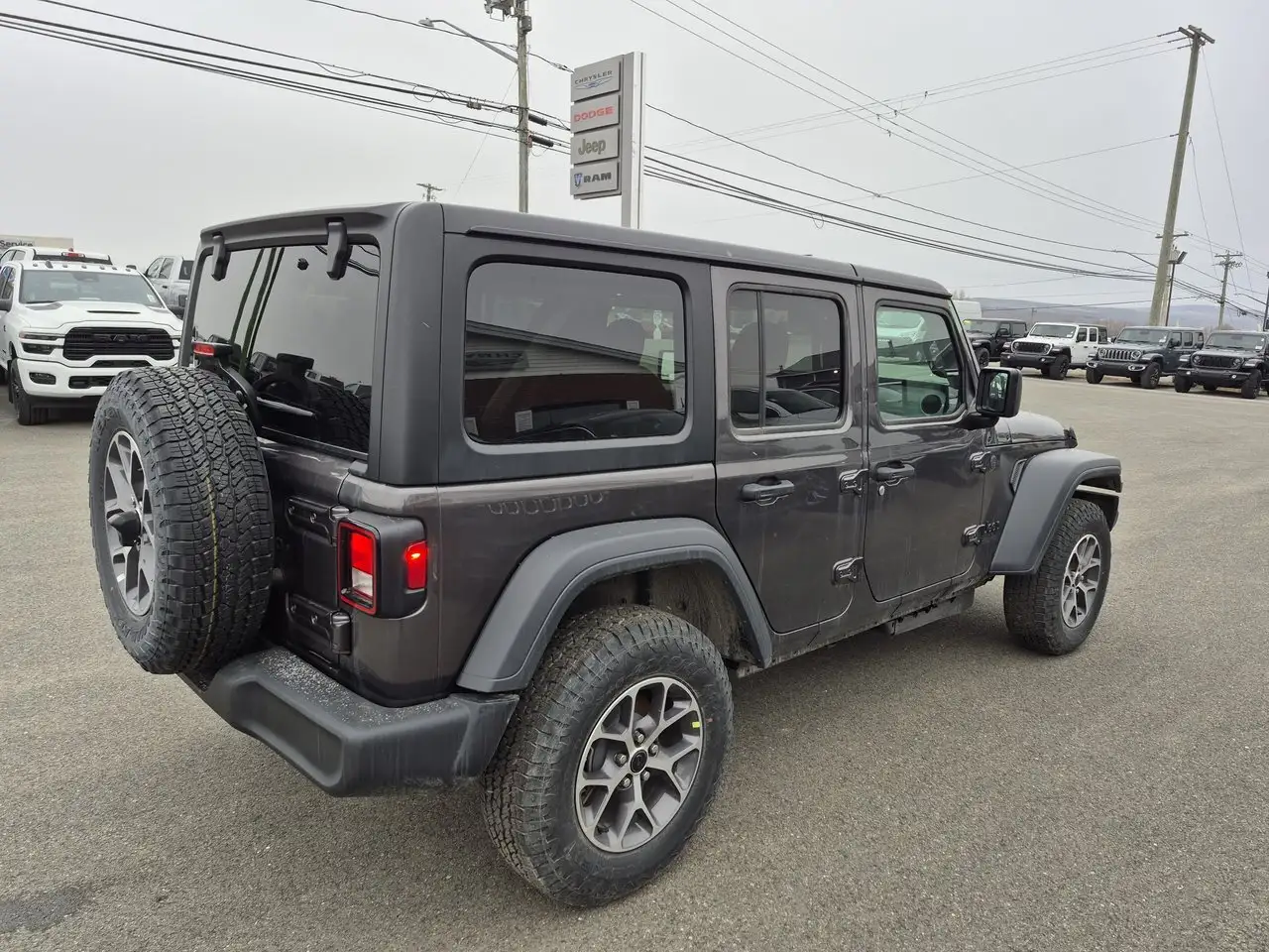 Jeep Wrangler снимка Jeep Wrangler