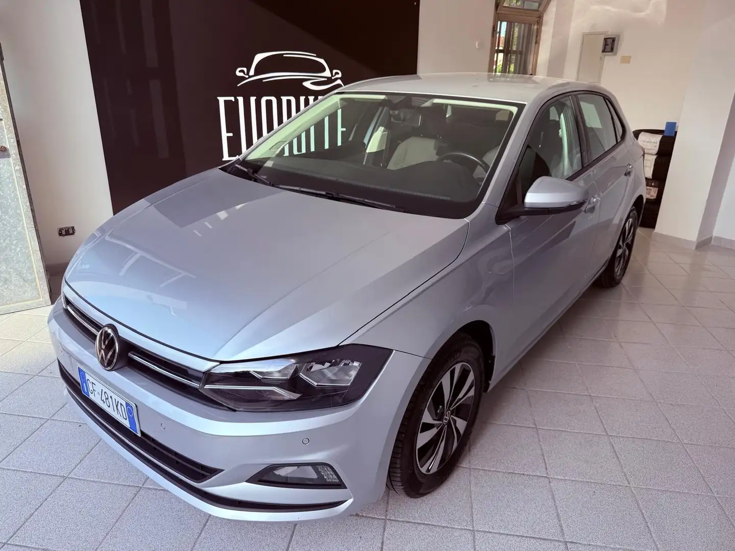 Volkswagen Polo Polo 5p 1.0 tgi Highline 90cv my19 Grijs - 1