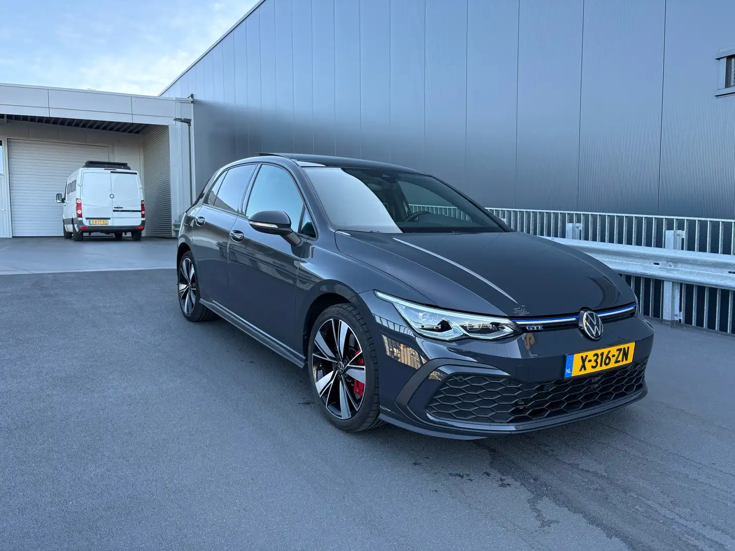 Volkswagen Golf GTE 1.4 eHybrid Grey - 1