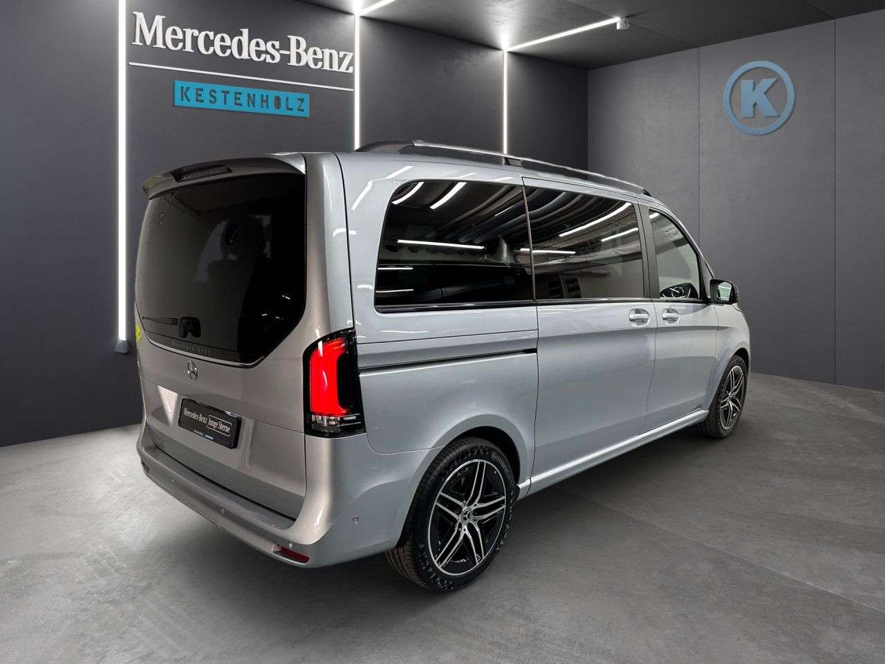 Mercedes-Benz V 250