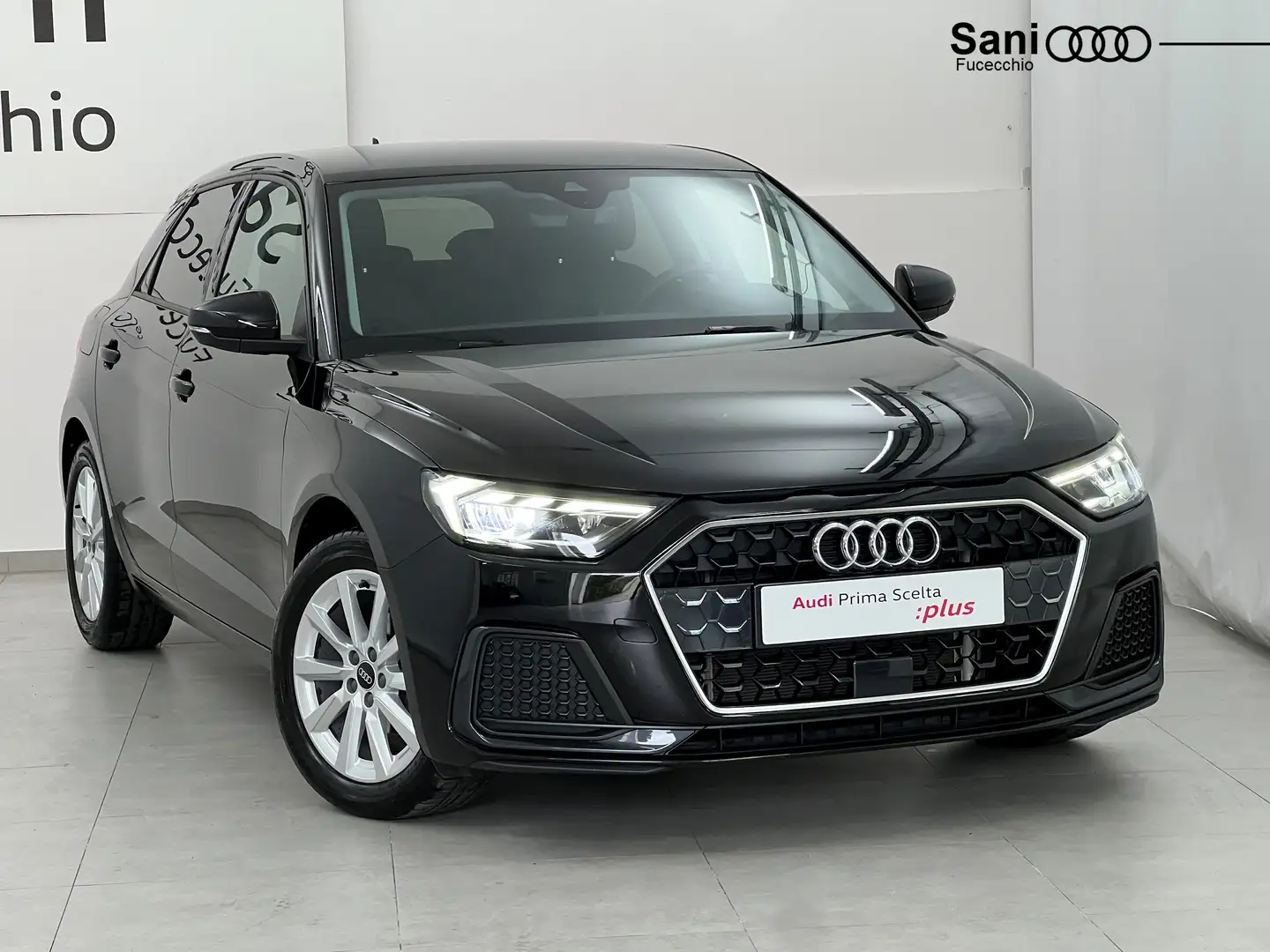 Audi A1 A1 Sportback 25 1.0 tfsi Admired Advanced Schwarz - 1