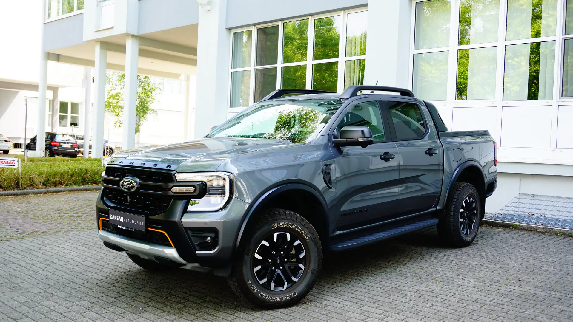 Ford Ranger Wildtrak X e-4WD Doppelkabine/R.KAMERA/NAVI/ Grijs - 2