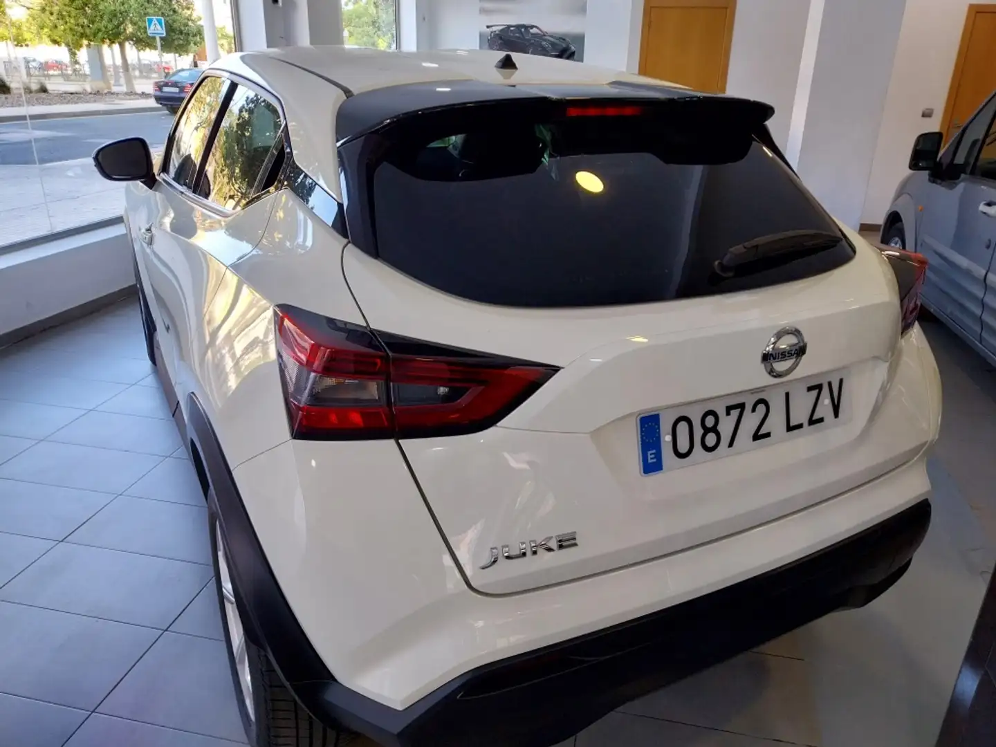 Nissan Juke 1.0 DIG-T Enigma 4x2 114 Blanco - 2