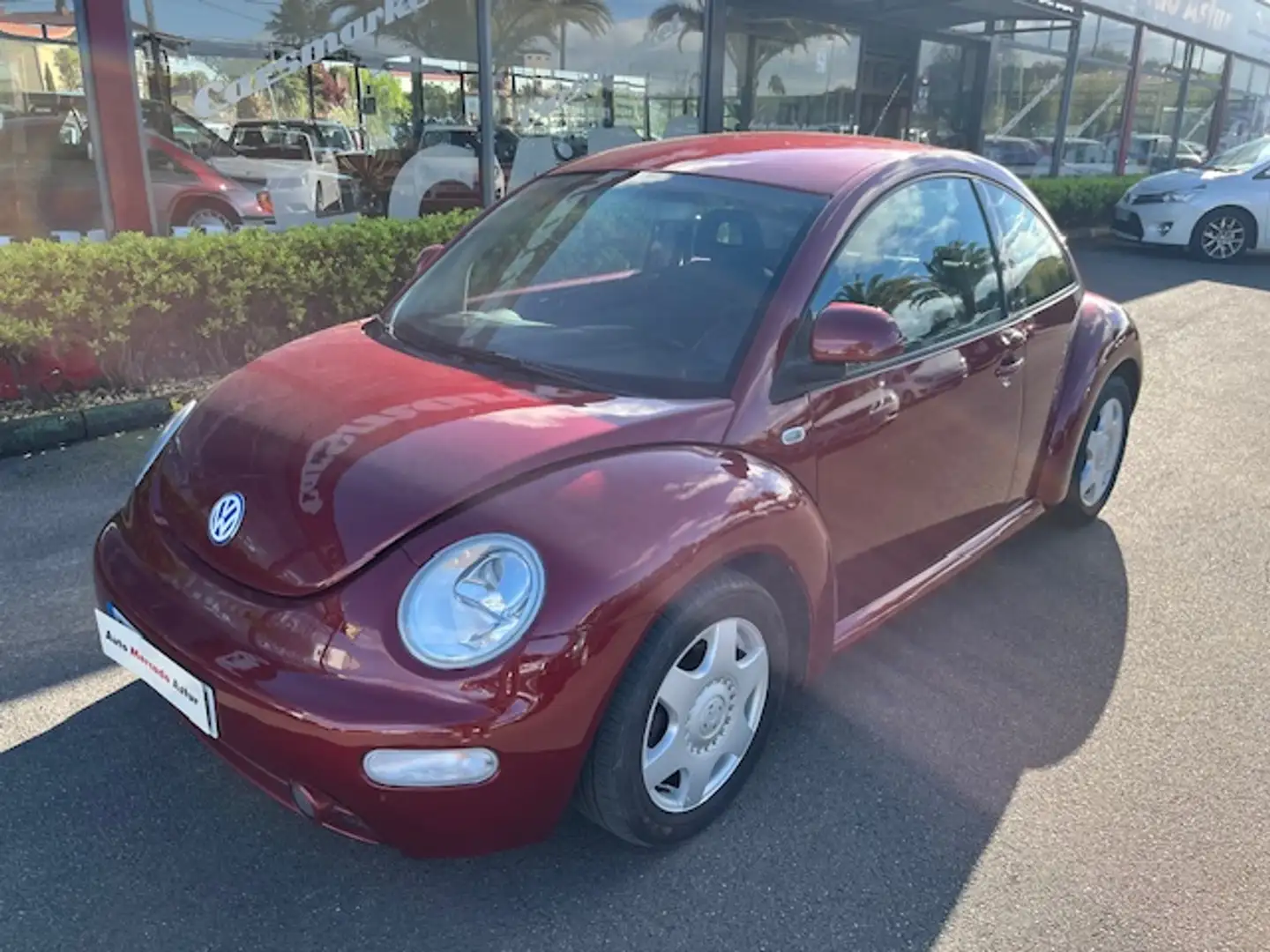 Volkswagen Beetle 2.0 Burdeos - 1