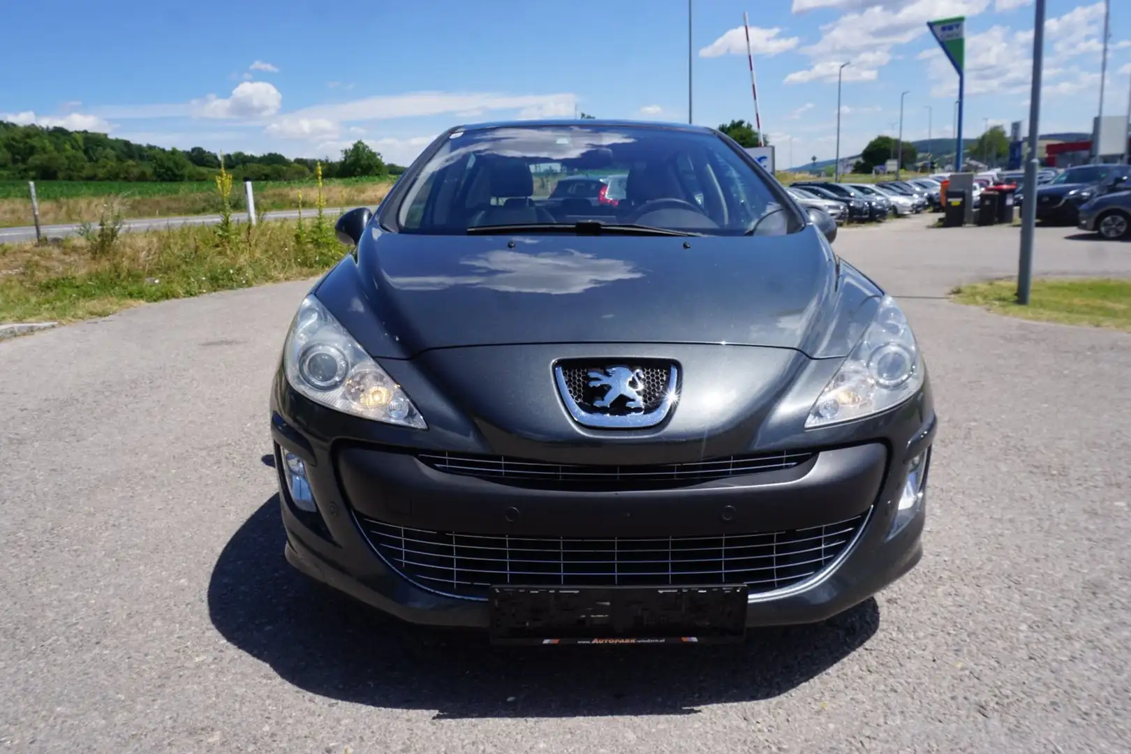 Peugeot 308 2.0 HDi 136 FAP Active Pro Grau - 1