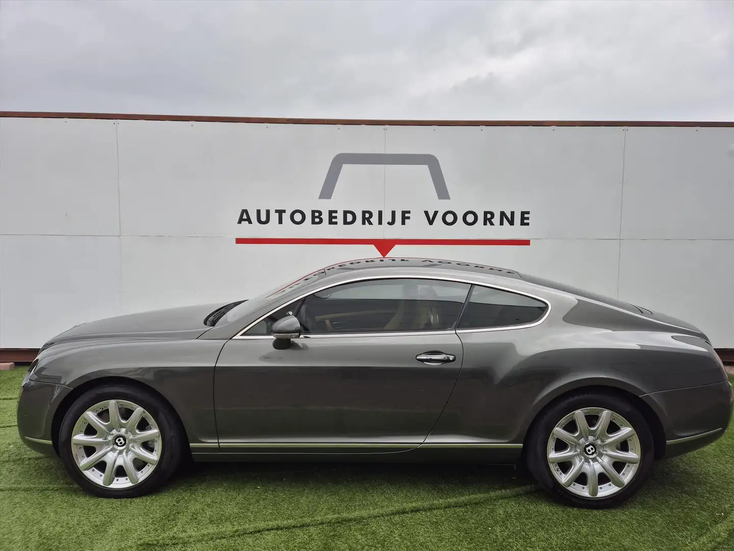 Bentley Continental GT 6.0 W12 560pk Aut. Gris - 1