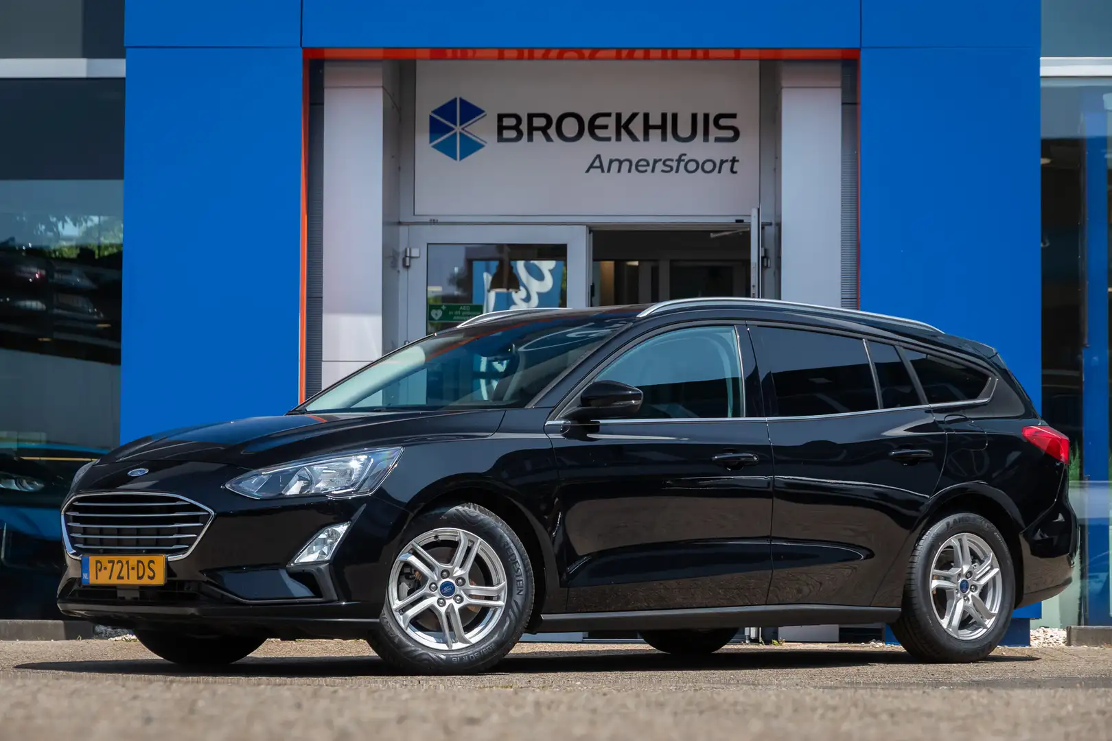Ford Focus Wagon 1.0 EcoBoost Trend Edition Business | Stoel/ Zwart - 1