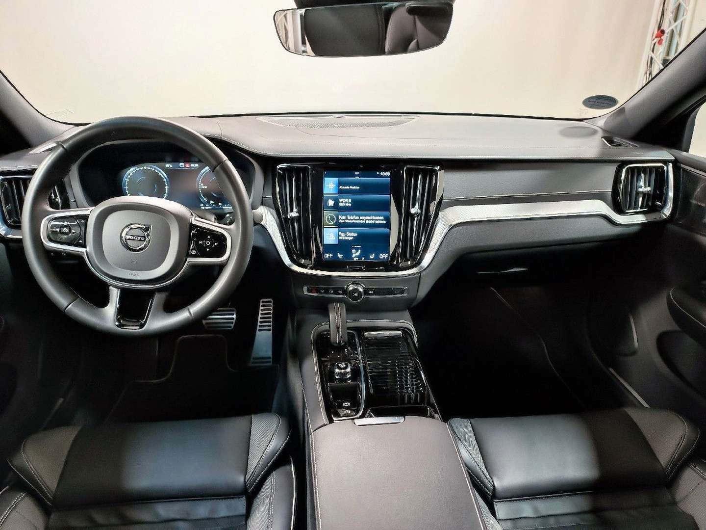 Volvo S60 R Design T8 Recharge Plug-In Hybrid AWD - 2021 - Joinsteer - #8