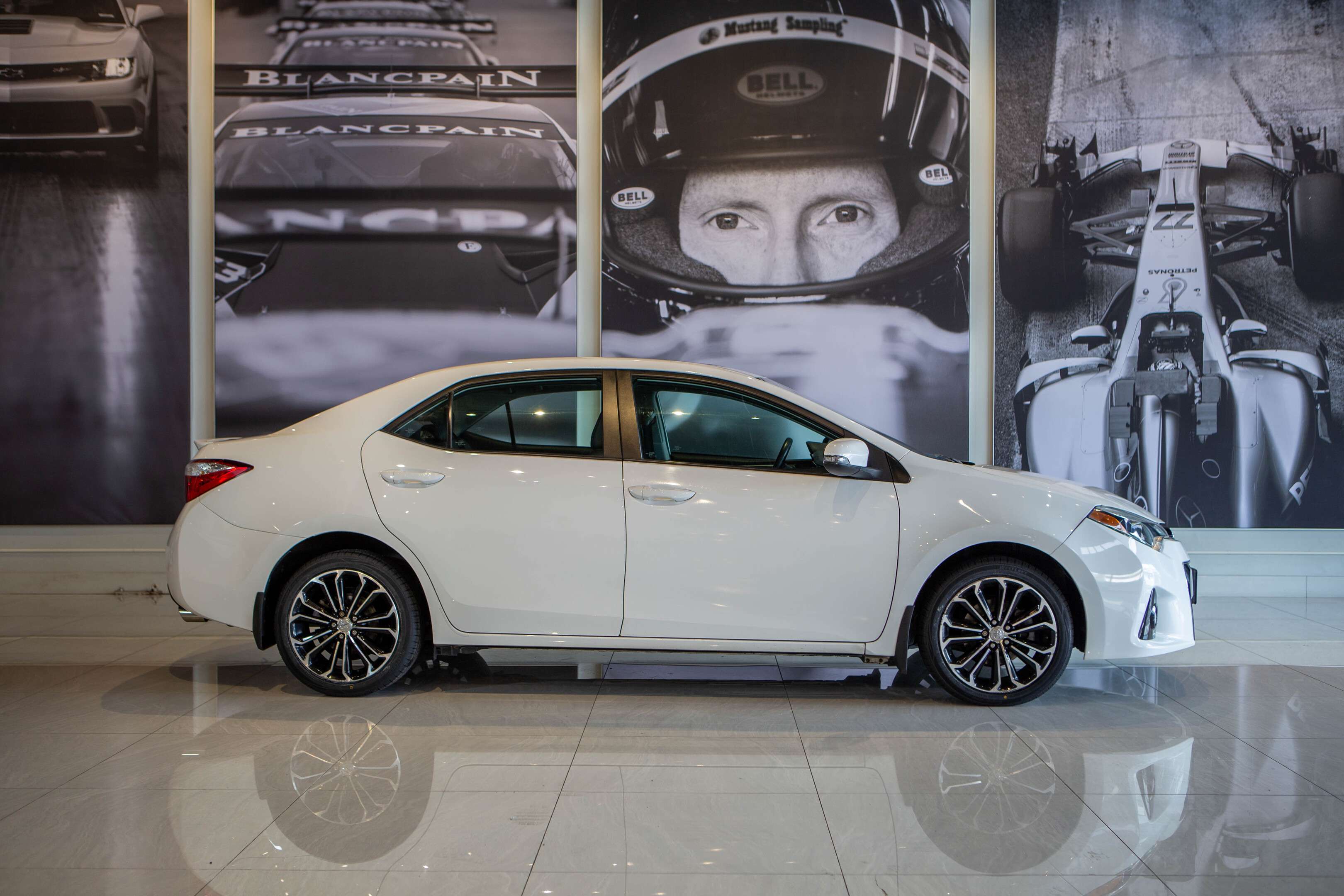 2016 Toyota Corolla Sedan