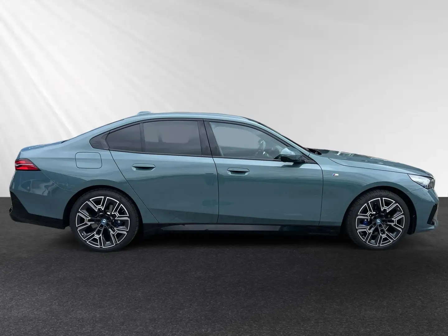 BMW 530 e xDrive *Facelift*|M Sport|DA-Prof.|20"LMR Vert - 2