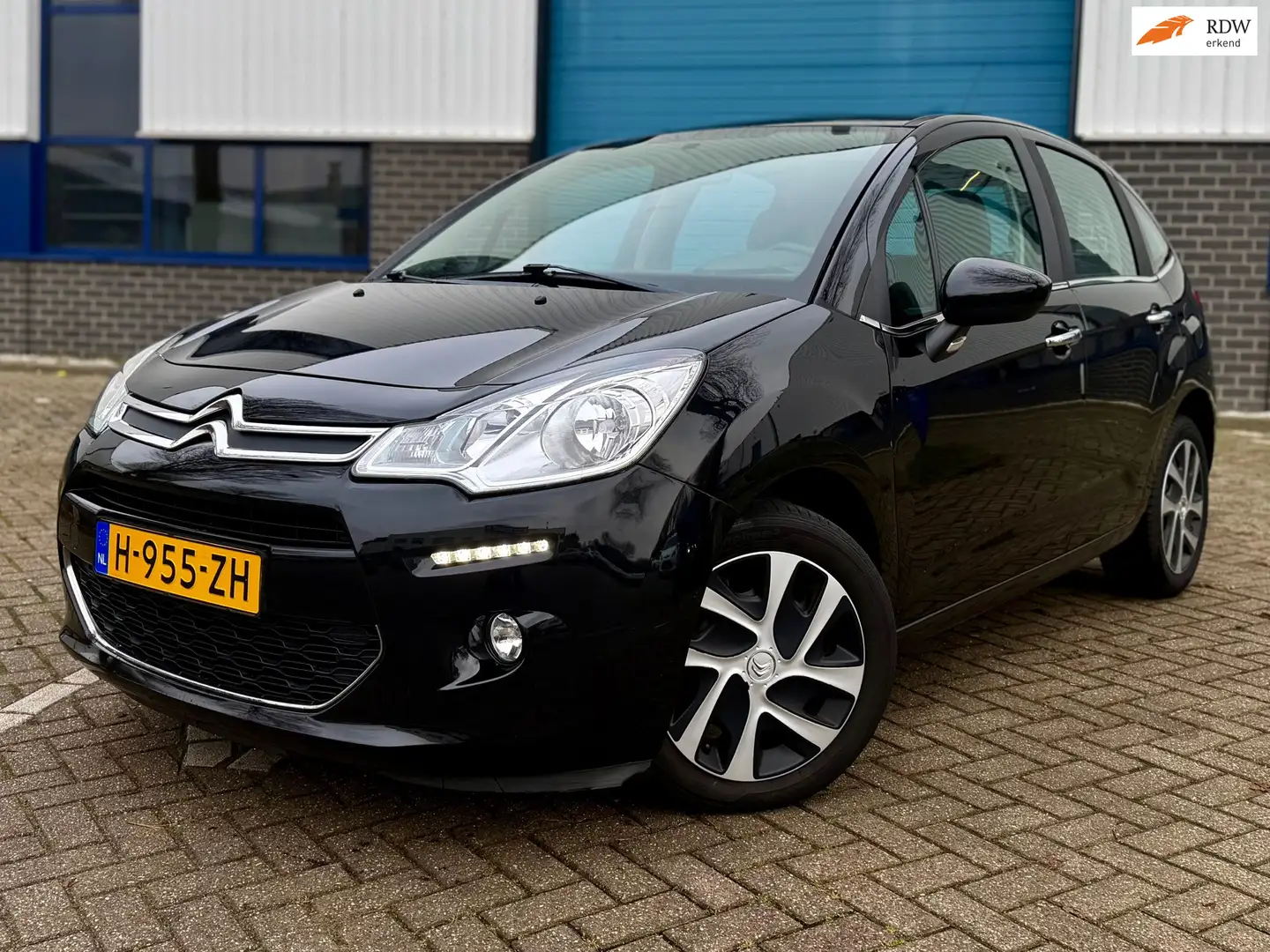 Citroen C3 1.2 PureTech Tendance * AUTOMAAT * STOELVERWARMING Schwarz - 1