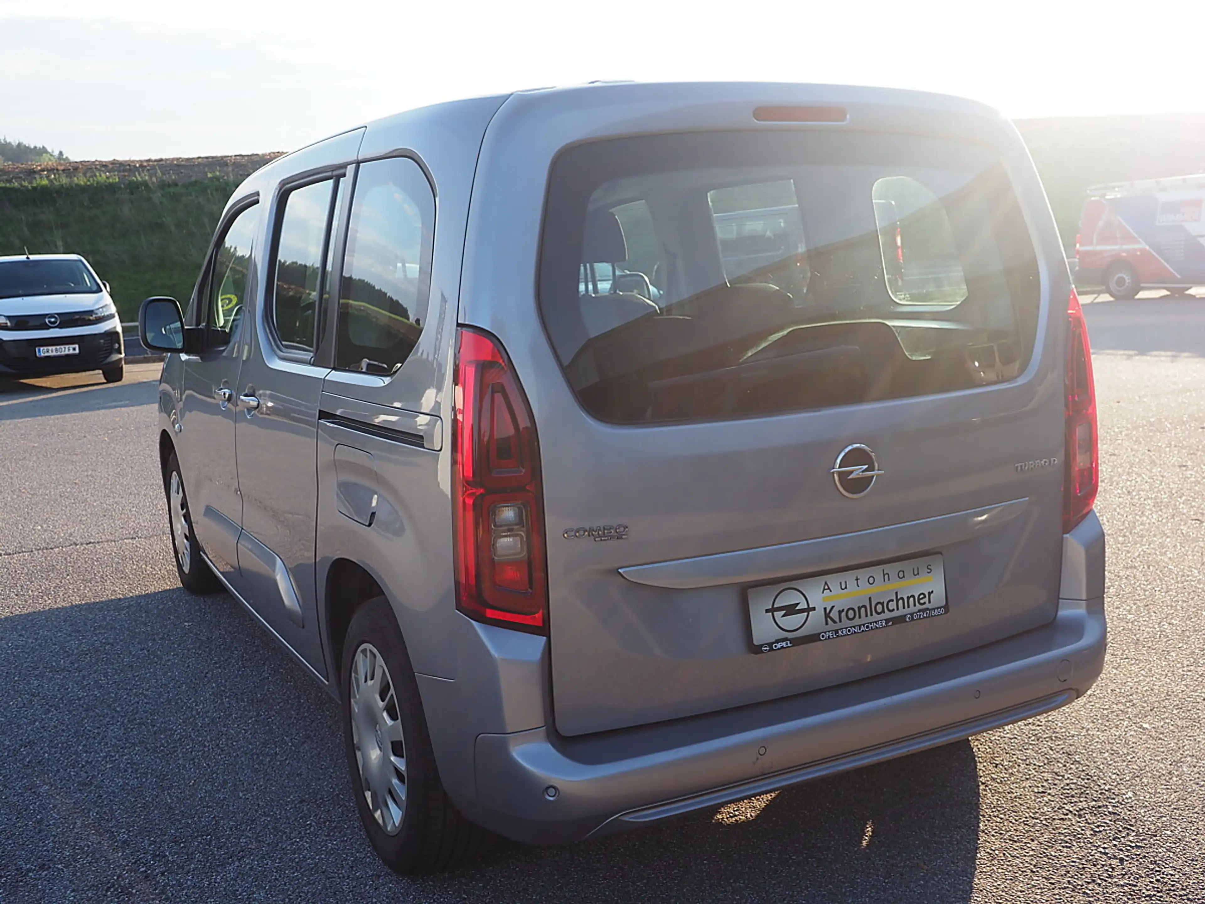 Opel Combo Life 1,5 CDTI BlueInj. L L1H1 Edition S/S — photo 4