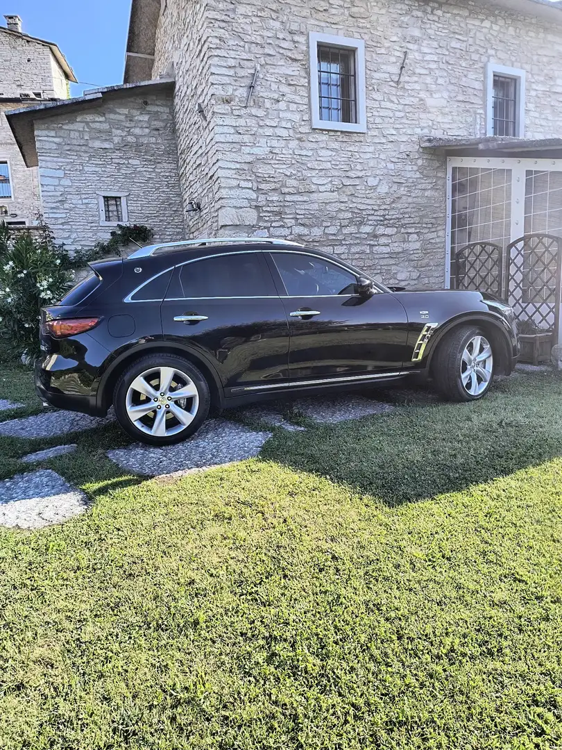 Infiniti FX 3.0d V6 S Premium awd auto - 1