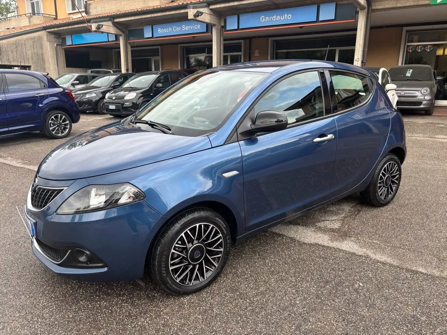 Lancia Ypsilon 1.0 firefly hybrid platinum Blu/Azzurro - 2