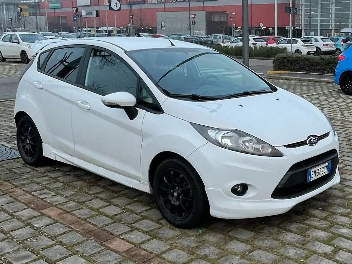 Ford Fiesta Fiesta VI 2008 5p 1.4 tdci Ikon Bianco - 1