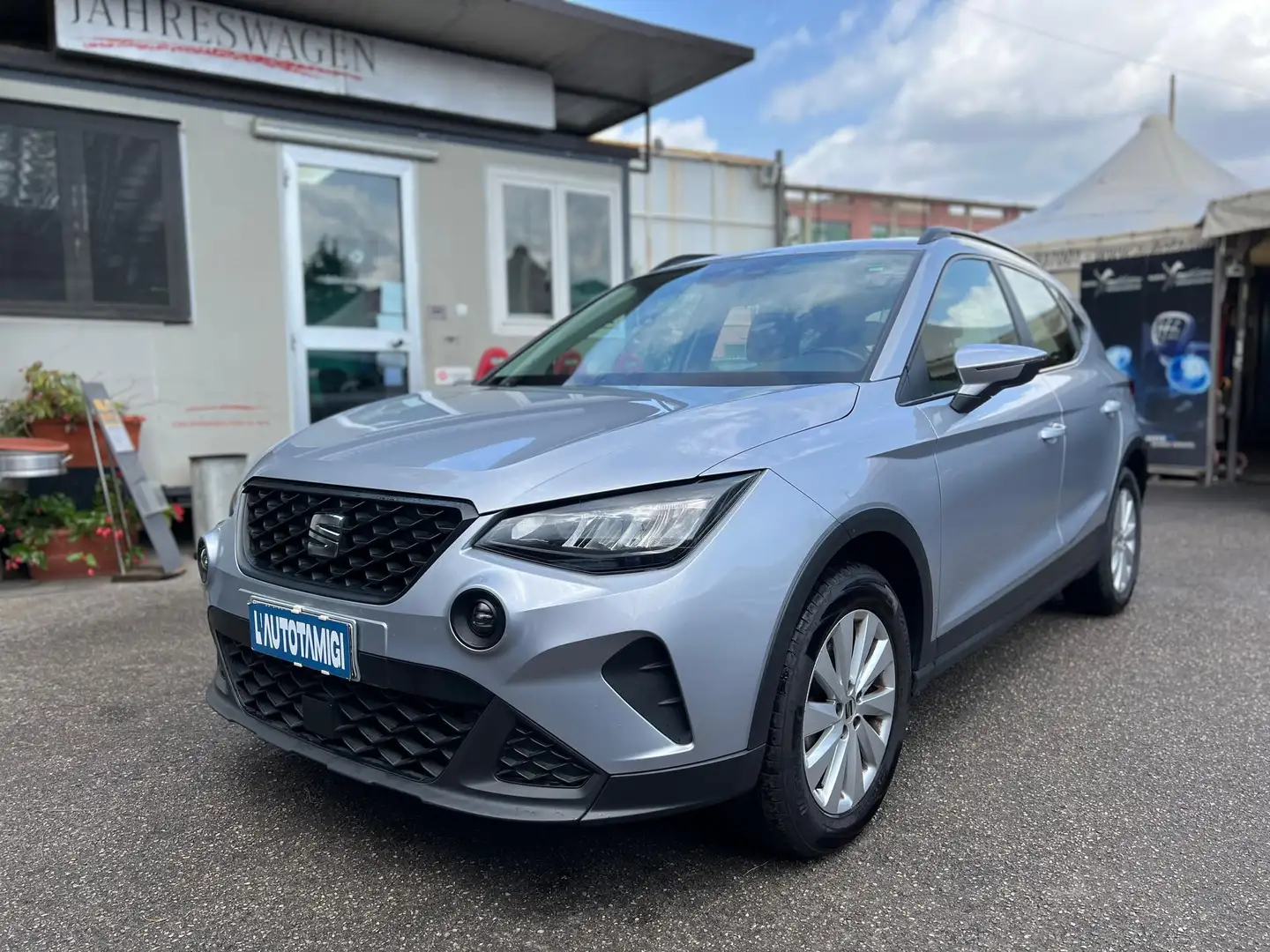 SEAT Arona Arona 1.0 TGI FR Grijs - 2
