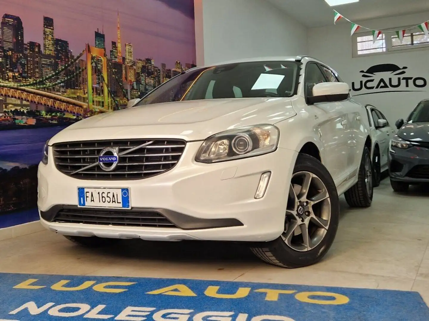 Volvo XC60 XC60 I 2014 2.4 d4 Ocean Race awd 181cv geartronic Blanc - 1