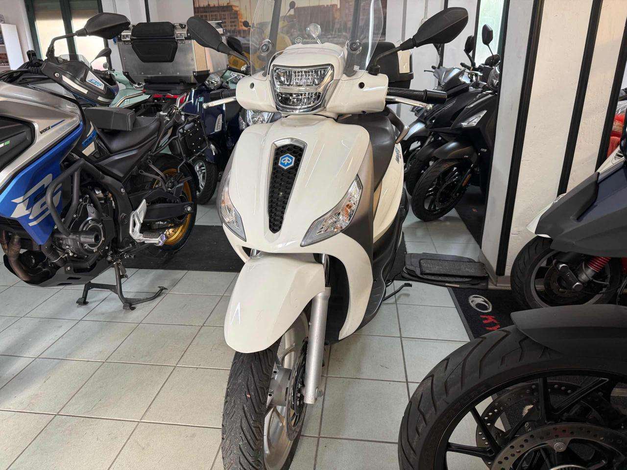 Piaggio Medley 150 2021