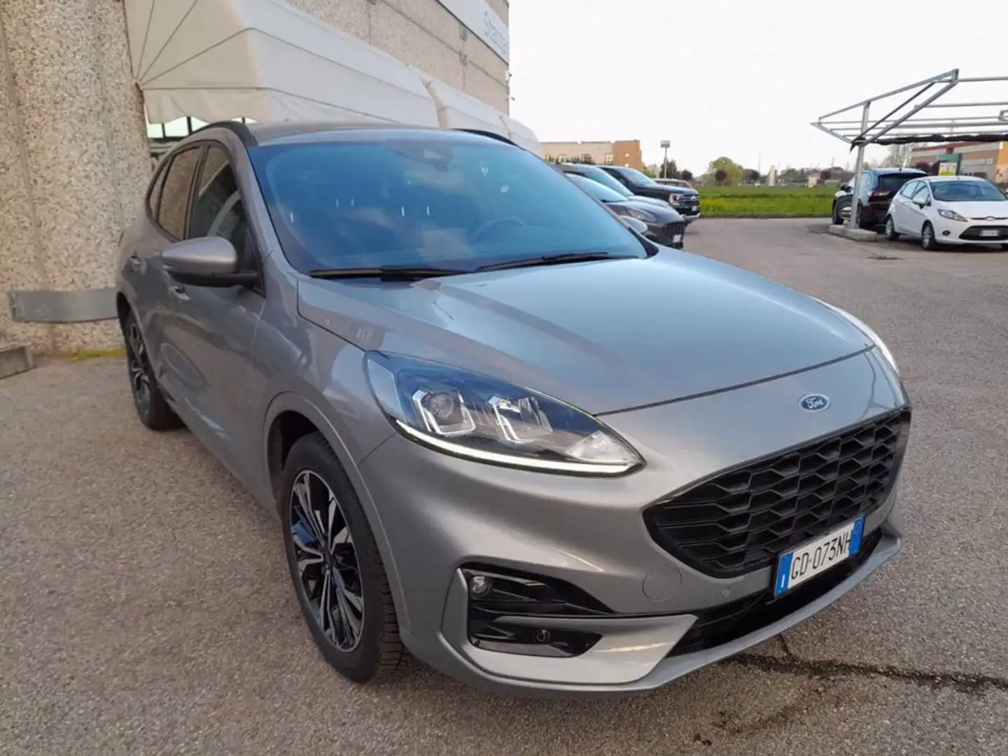 Ford Kuga 2.5 Plug In Hybrid 225 CV CVT 2WD ST-Line Grijs - 2