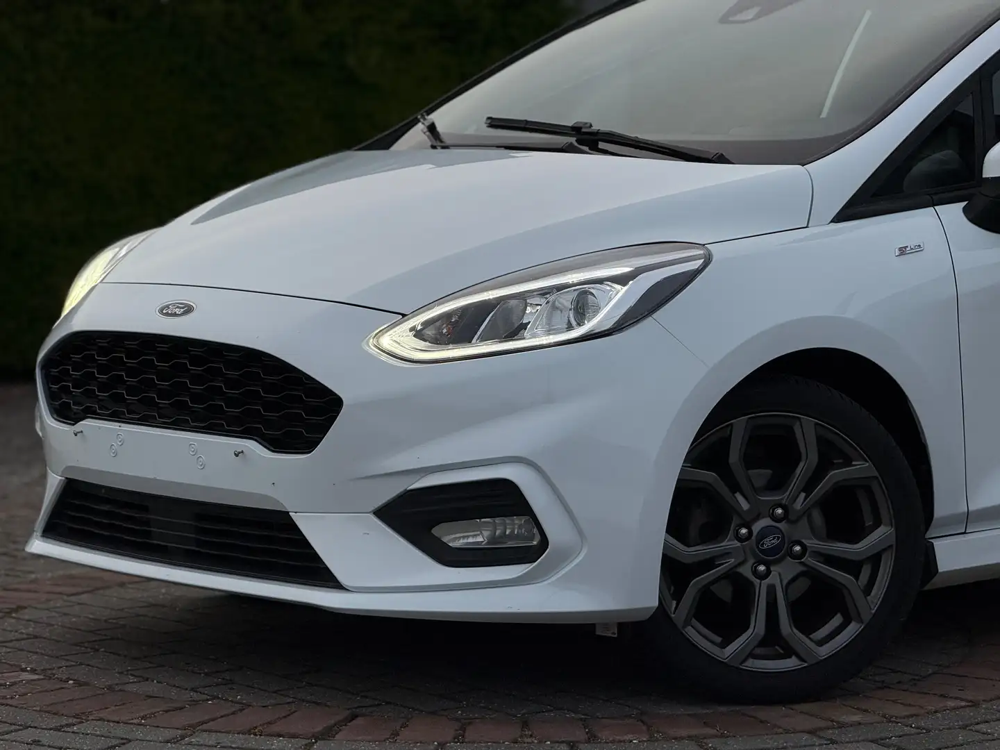 Ford Fiesta 1.0/ST-Line/LED/Carplay/Zetelverwarming/Frost Whit Blanc - 2