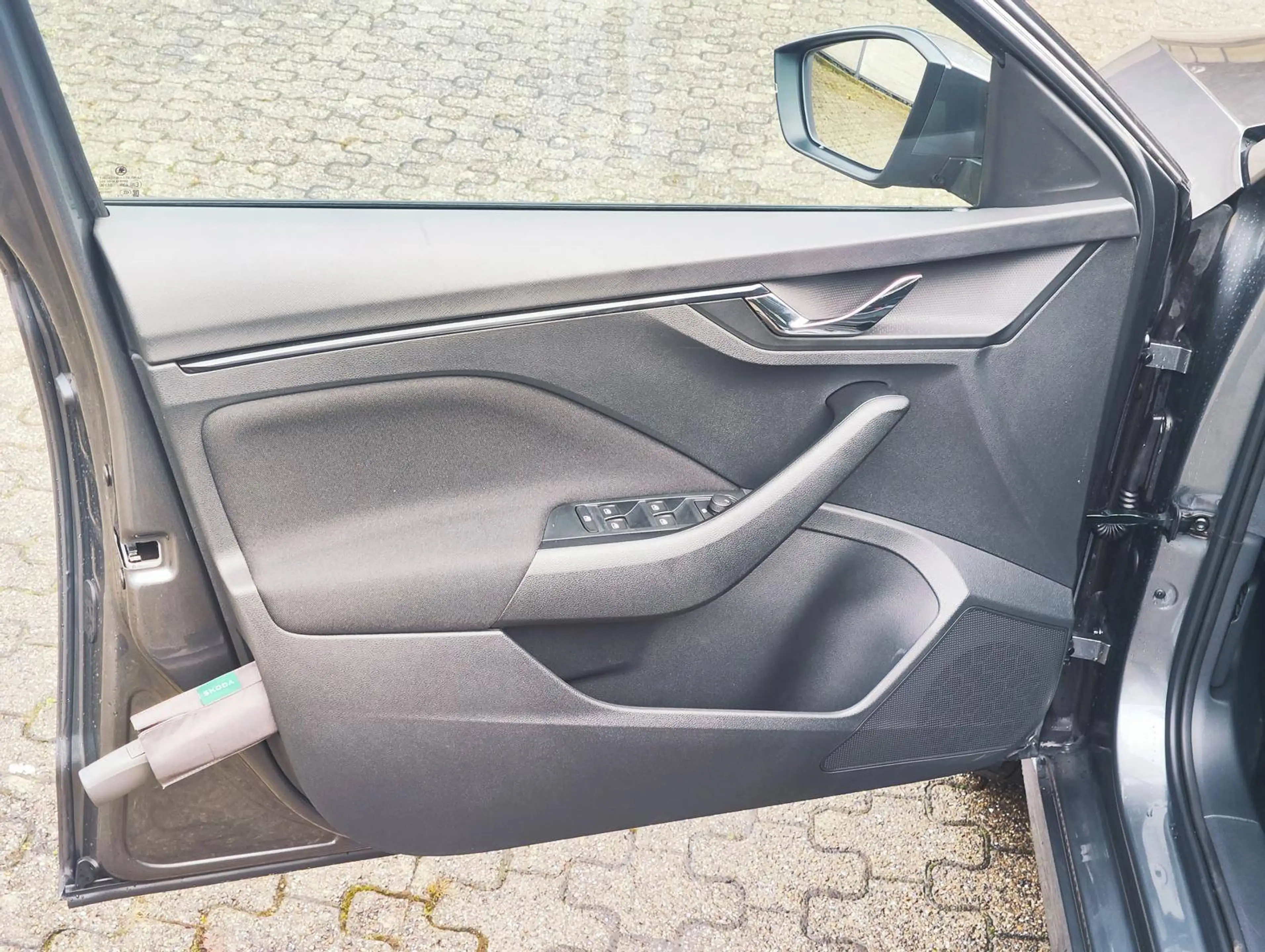 Skoda Kamiq Kamiq Selection 115PS AHK PDC v+h + Kamera Klima — photo 8