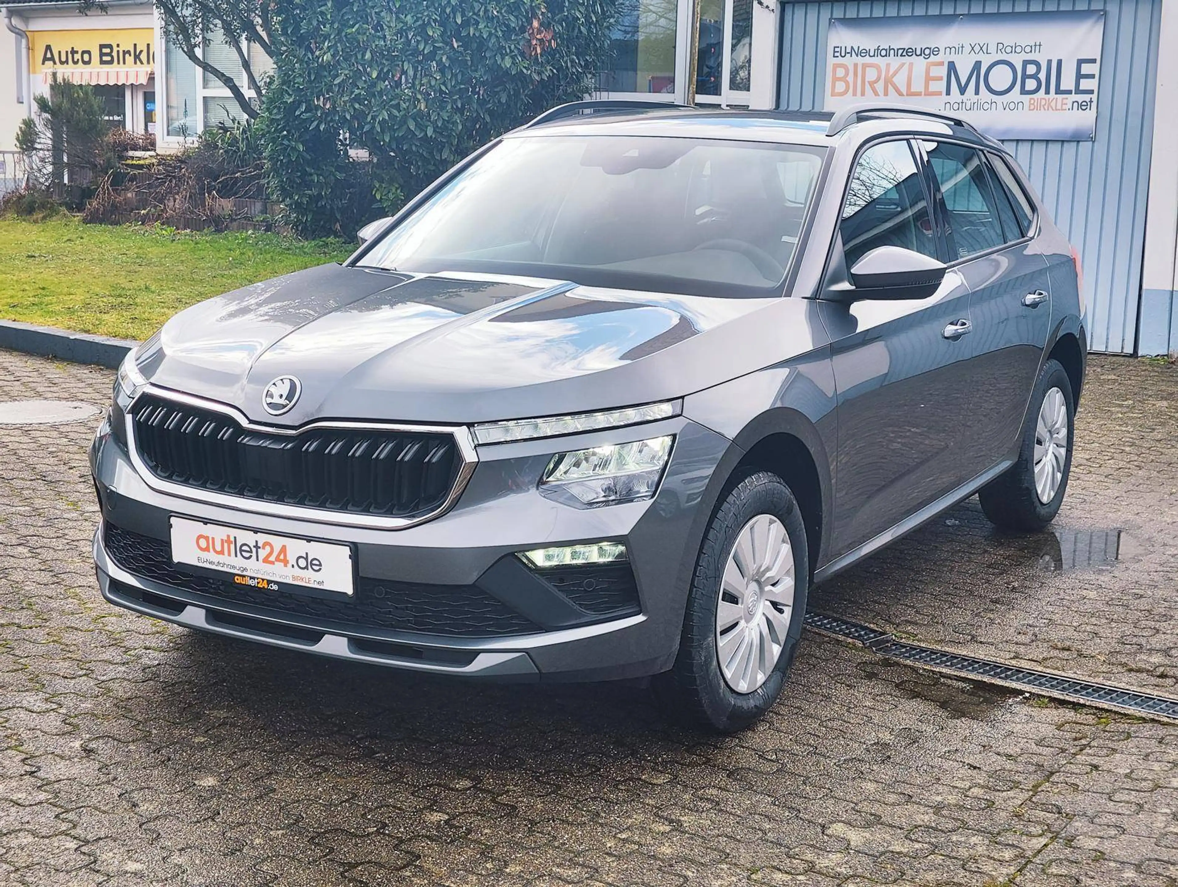 Skoda Kamiq Kamiq Selection 115PS AHK PDC v+h + Kamera Klima