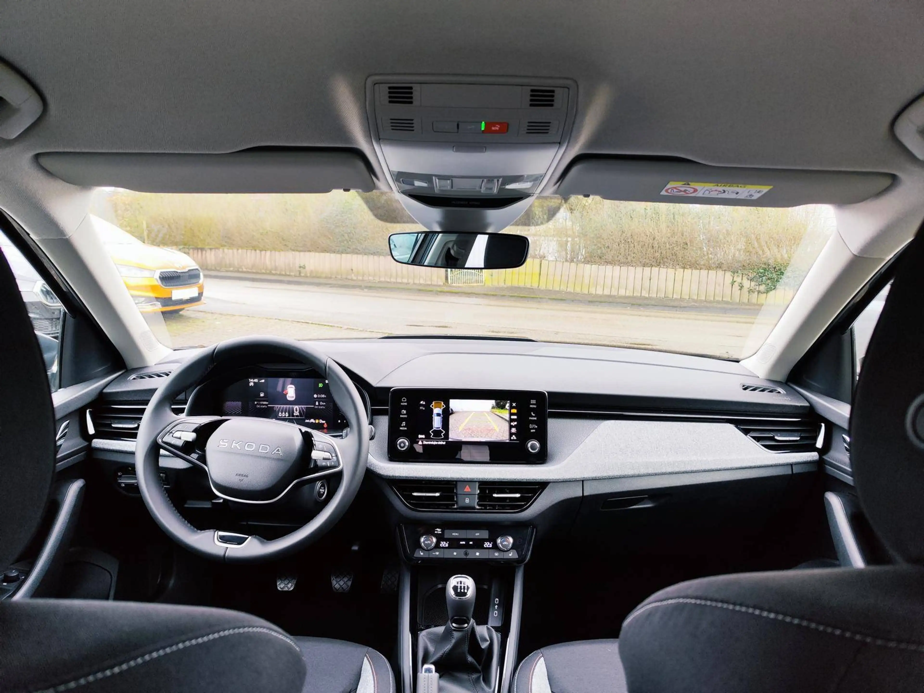 Skoda Kamiq Kamiq Selection 115PS AHK PDC v+h + Kamera Klima — photo 12