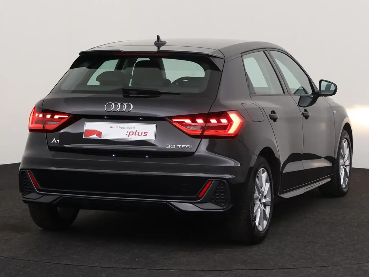 Audi A1 Sportback S-Line 30 TFSI  116 PK S-tronic / Cruise Control / PDC / Apple Carplay Noir - 2