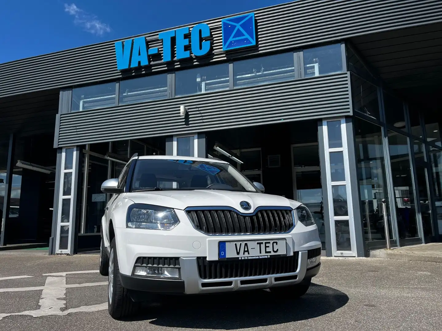Skoda Yeti Active Outdoor 1,4 KLIMA/AHK Wit - 1
