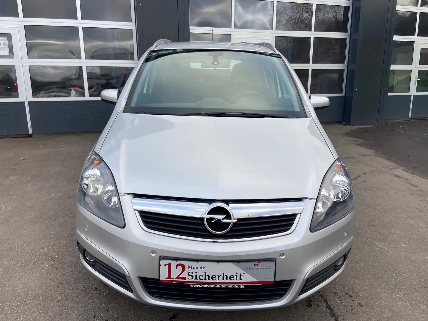 Opel Zafira Edition Grau - 1