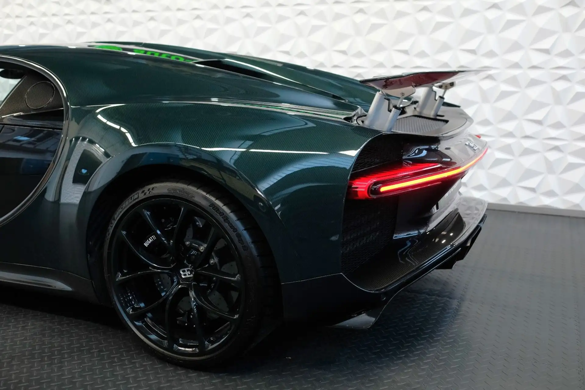 부가티 Chiron 2019 검정 사진 8