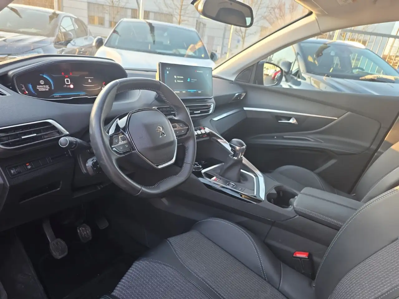 Peugeot 3008 Allure 1.2 PureTech Allwetter Navi Kamera 8