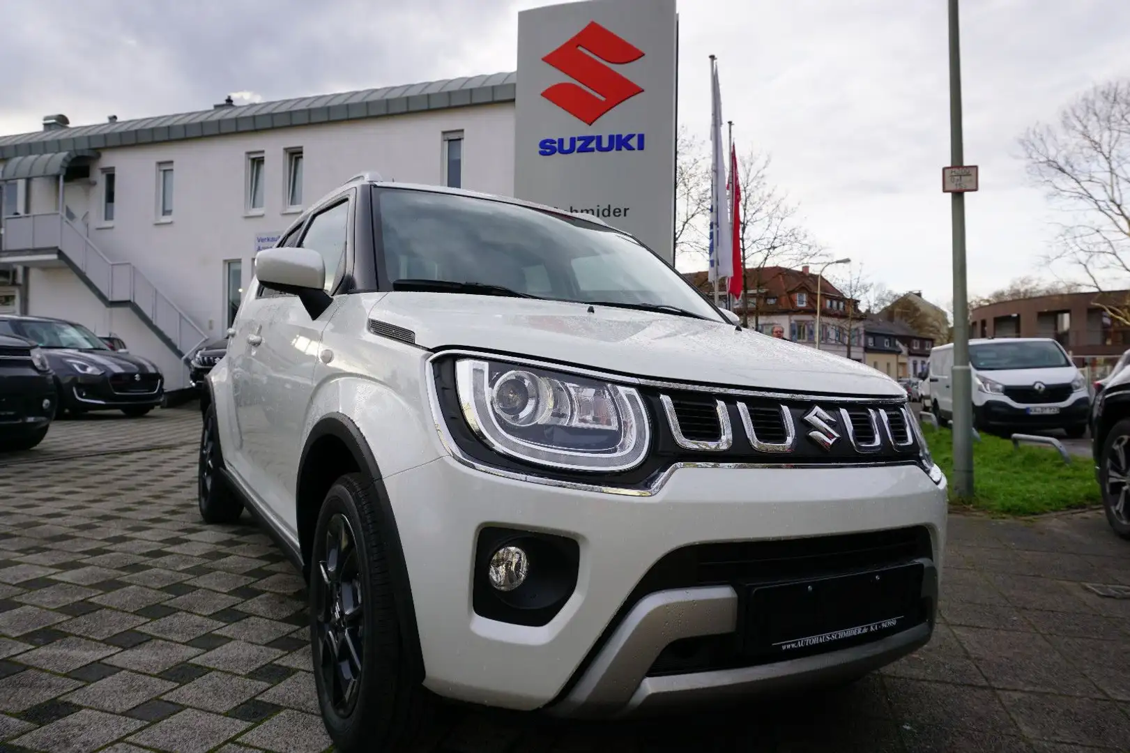 Suzuki Ignis 1.2 Hybrid Comfort/NAVISOFORT VERFÜGBAR Weiß - 1
