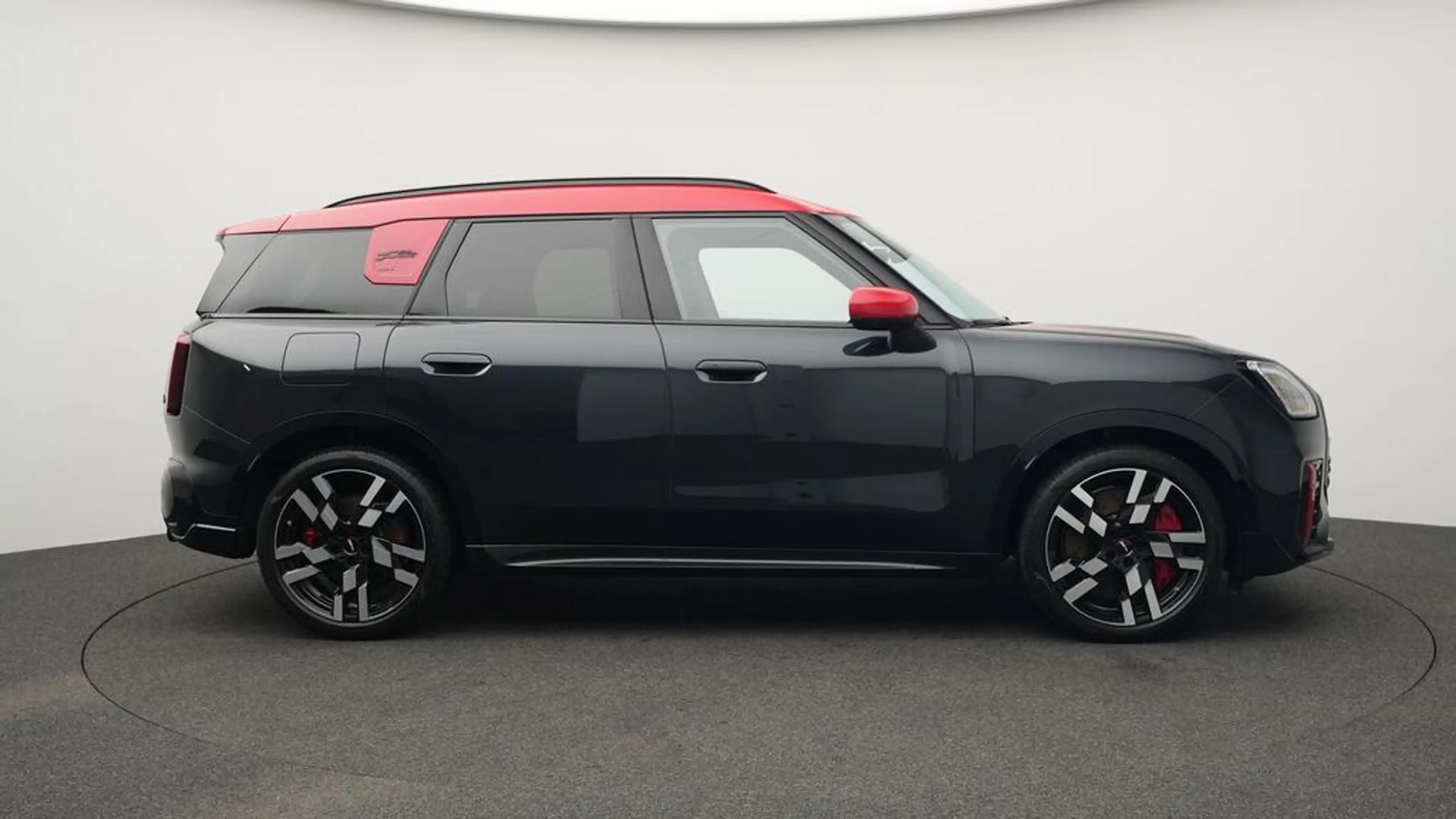 MINI JCW Countryman All4 John Cooper Works Trim — photo 2