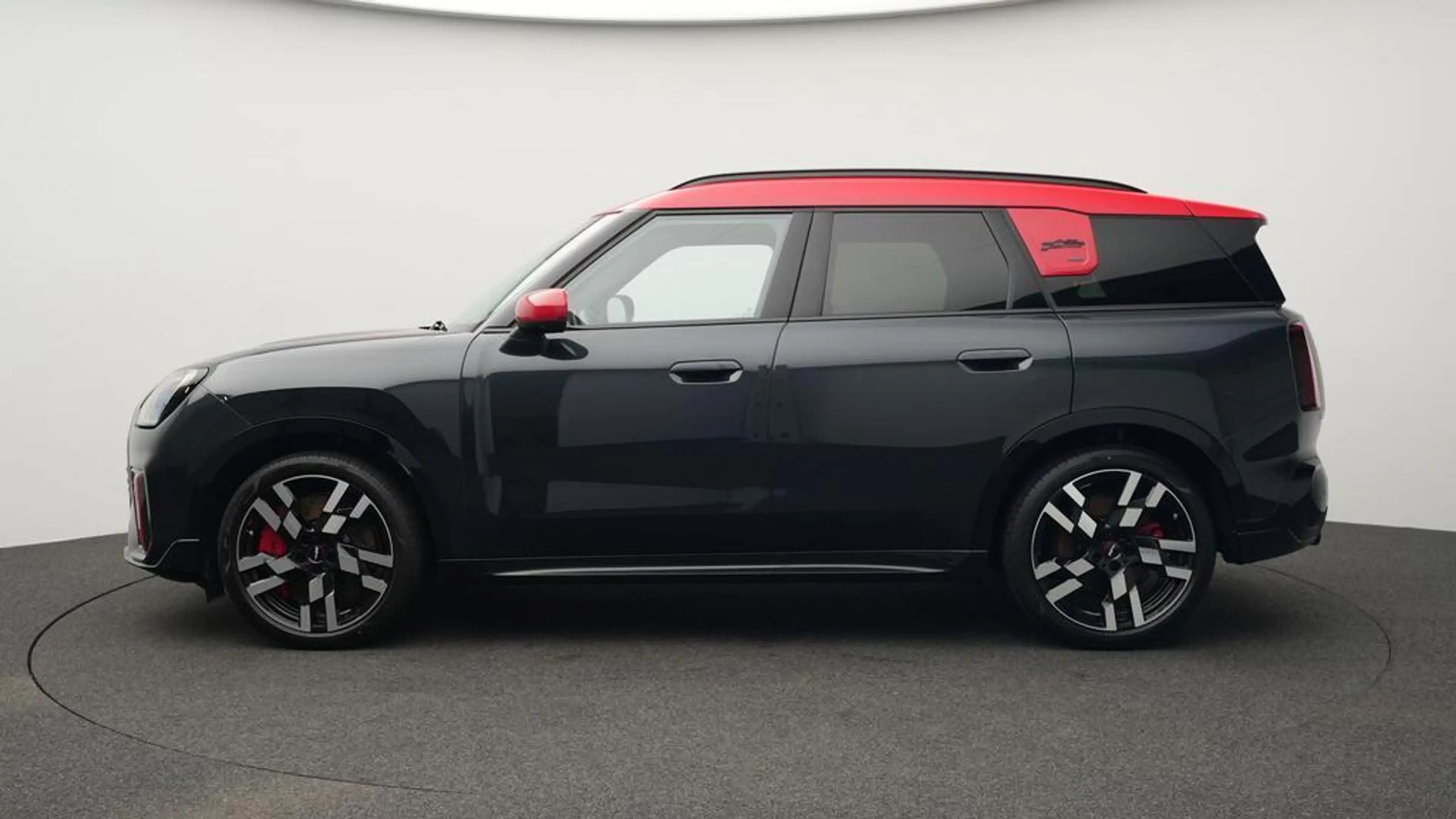 MINI JCW Countryman All4 John Cooper Works Trim — photo 3