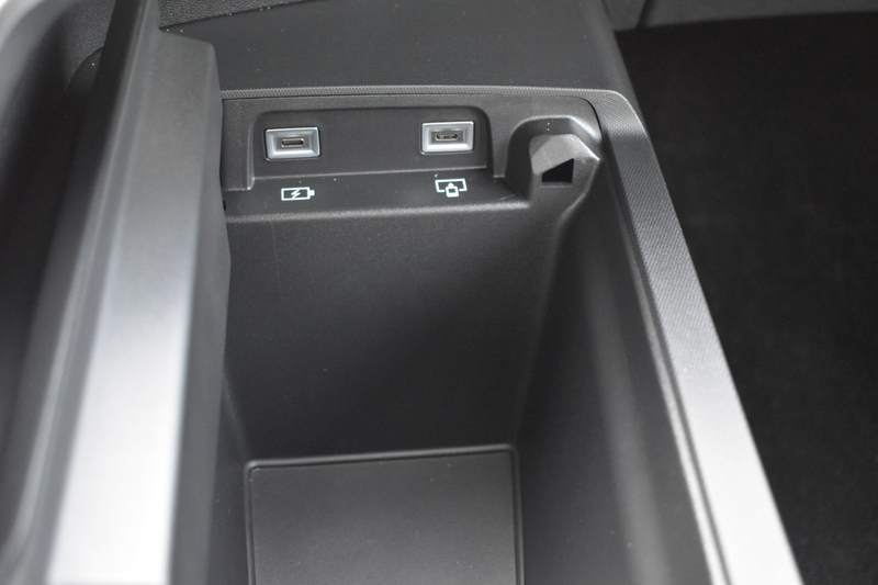 Peugeot e-2008 EV GT Avantage 54 kWh Airco | Navigatie | Keyless — photo 8