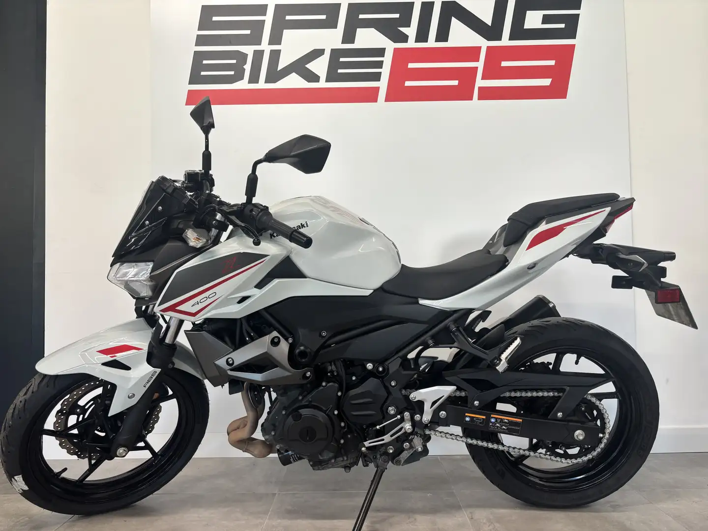 Kawasaki Z 400 Blanco - 1